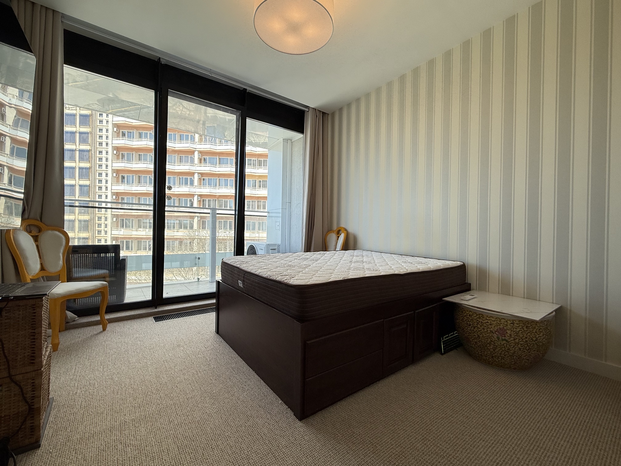 Продажа 1-комнатной квартиры 53 м², Французский бул.