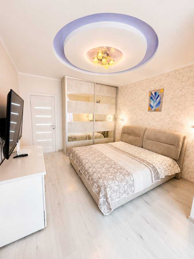 Продажа 2-комнатной квартиры 63.2 м², Практичная ул., 6