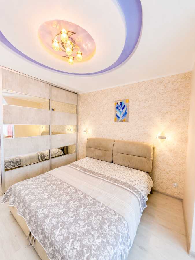 Продажа 2-комнатной квартиры 63.2 м², Практичная ул., 6