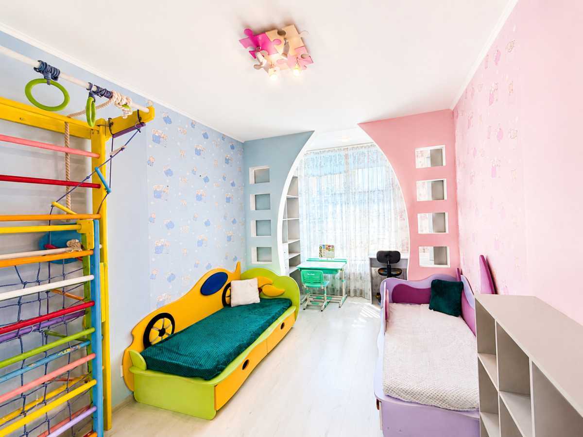 Продажа 2-комнатной квартиры 63.2 м², Практичная ул., 6