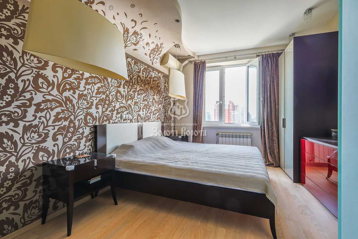 Продажа 3-комнатной квартиры 113.1 м², Урловская ул., 11А