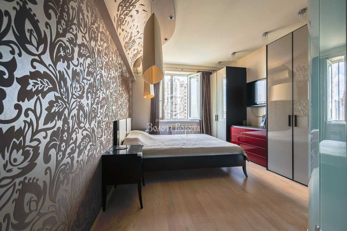 Продажа 3-комнатной квартиры 113.1 м², Урловская ул., 11А