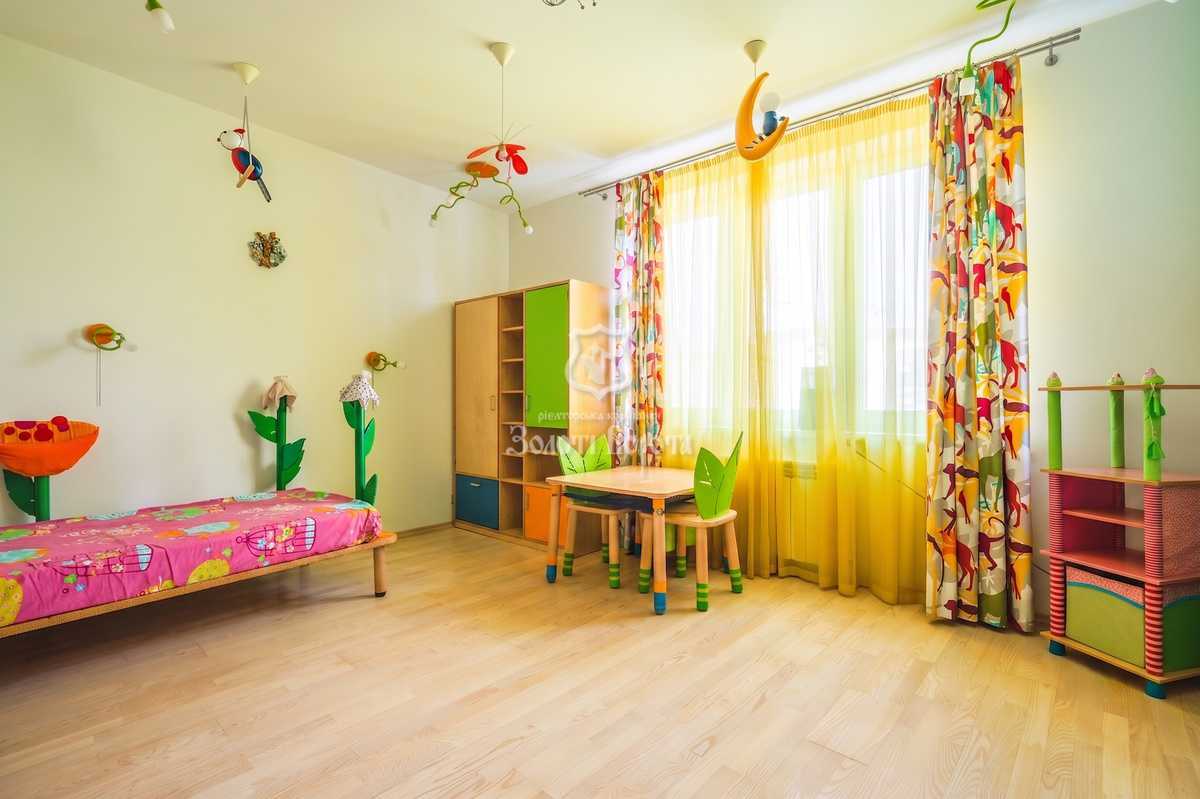 Продажа 3-комнатной квартиры 113.1 м², Урловская ул., 11А