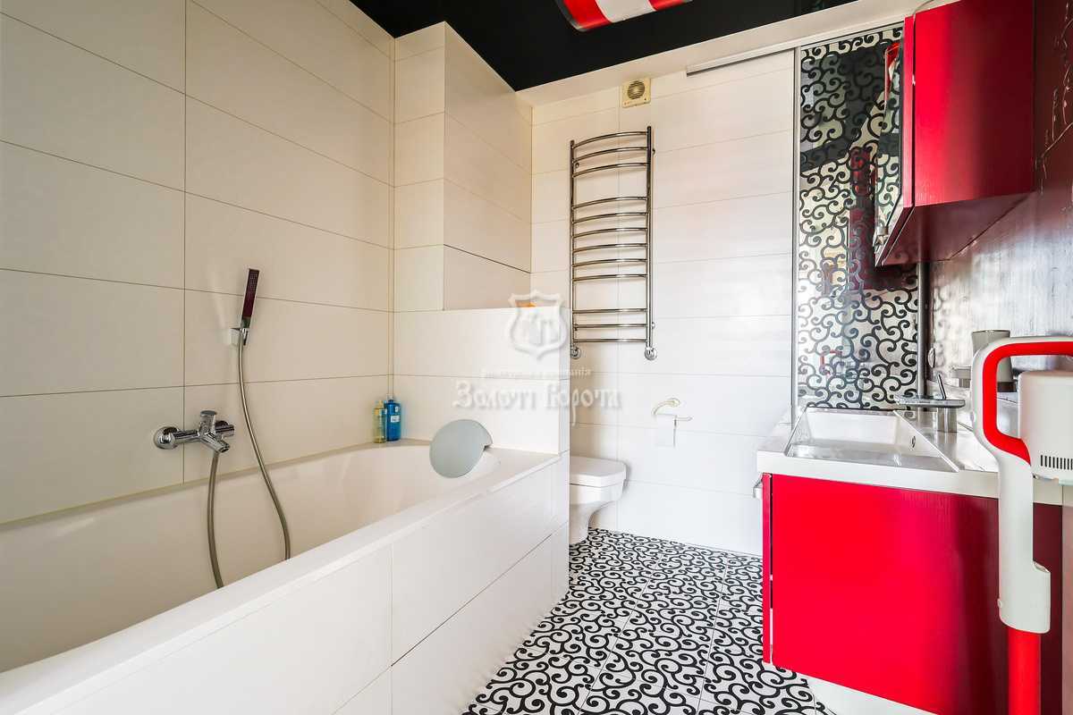 Продажа 3-комнатной квартиры 113.1 м², Урловская ул., 11А