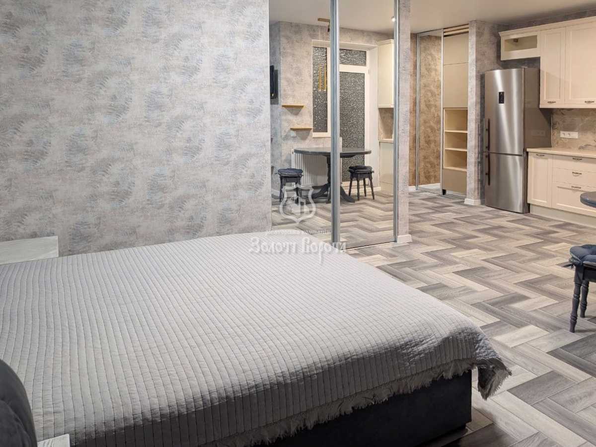 Продажа 2-комнатной квартиры 70.6 м², Сімейна, 3