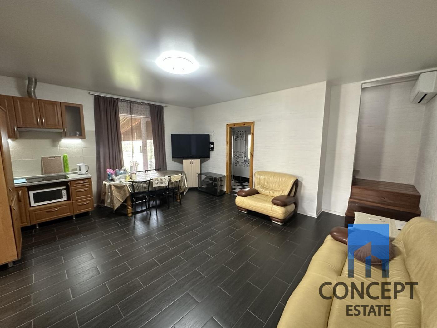 Оренда будинку 120 м², Столярна вул.