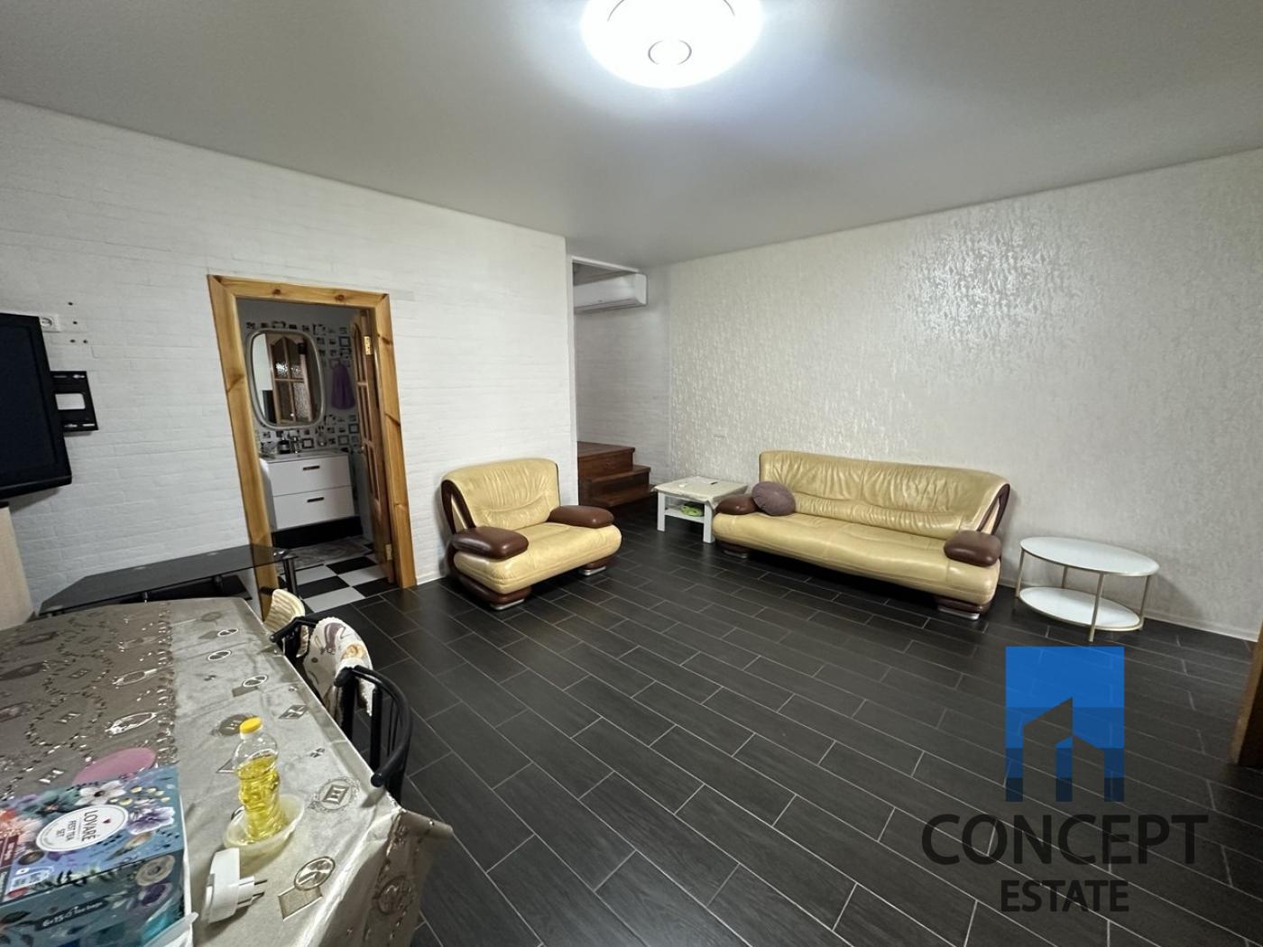Оренда будинку 120 м², Столярна вул.
