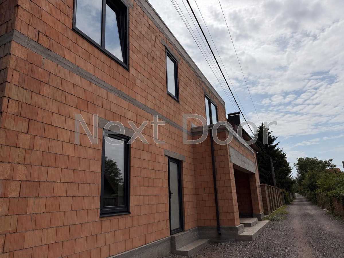 Продажа дома 288.3 м², Богатырская ул.
