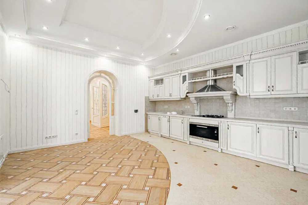 Продажа дома 655 м², рівненська, 13