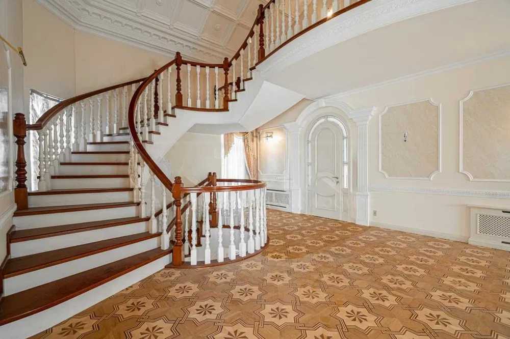 Продажа дома 655 м², рівненська, 13