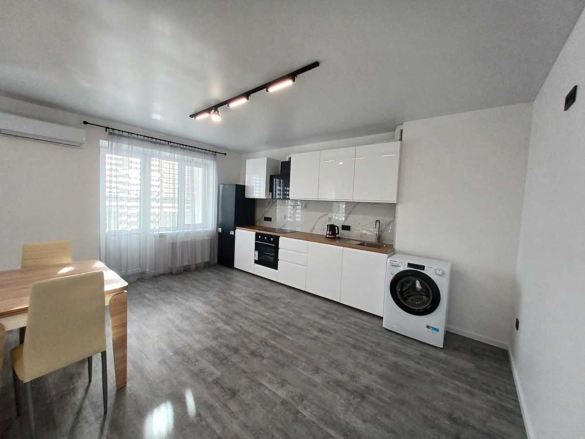 Аренда 1-комнатной квартиры 55 м², Академика Глушкова просп., 101
