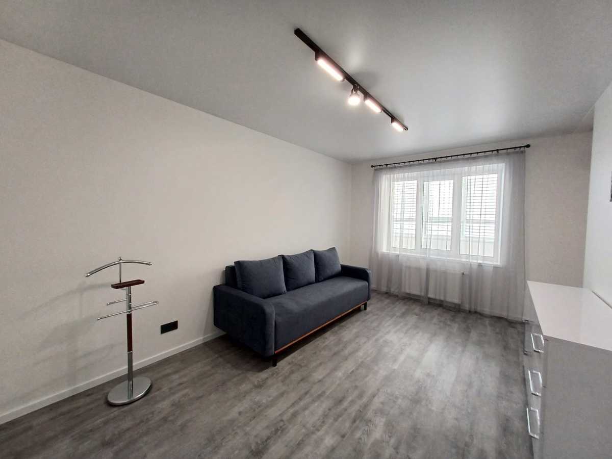 Аренда 1-комнатной квартиры 55 м², Академика Глушкова просп., 101