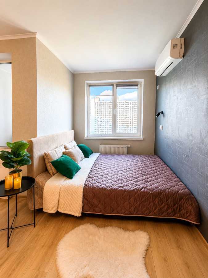 Продажа 1-комнатной квартиры 37 м², Академика Глушкова просп., 1