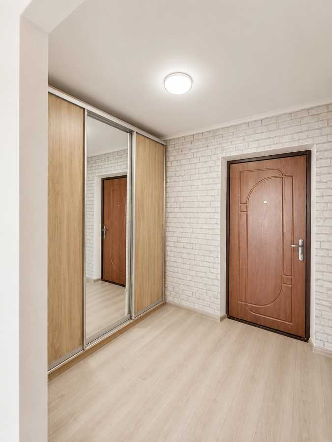 Продажа 1-комнатной квартиры 37 м², Академика Глушкова просп., 1