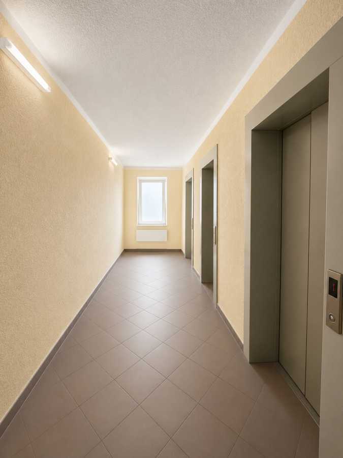 Продажа 1-комнатной квартиры 37 м², Академика Глушкова просп., 1