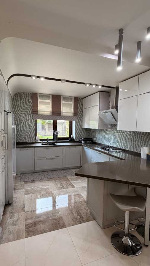 Продаж будинку 232 м², Боголюбська вул.