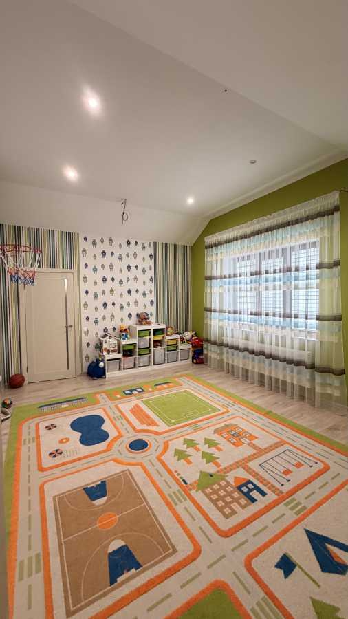 Продаж будинку 232 м², Боголюбська вул.