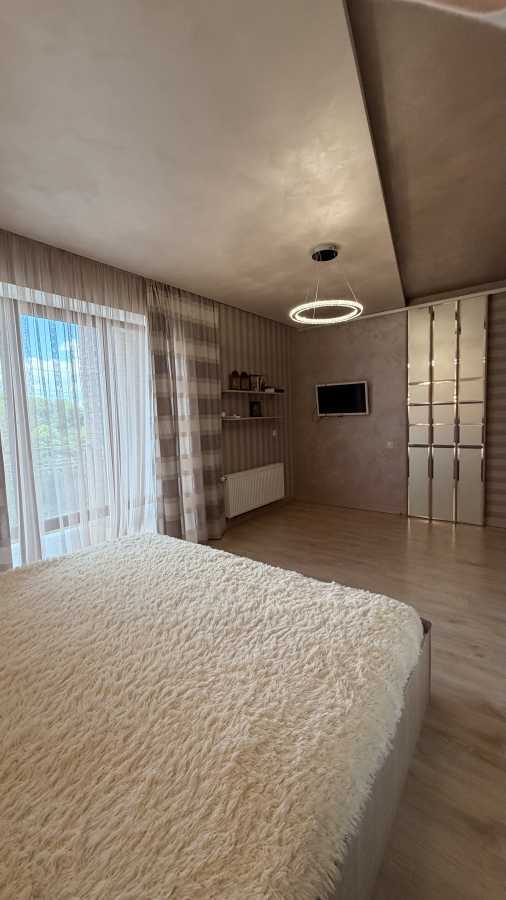 Продаж будинку 232 м², Боголюбська вул.