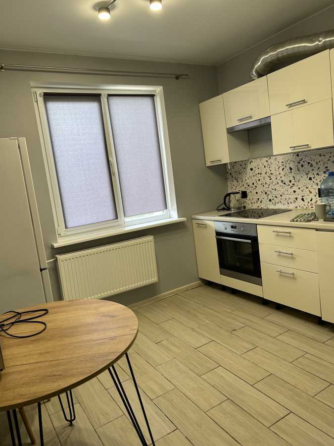 Продажа 3-комнатной квартиры 72 м², Симона Петлюры ул., 25