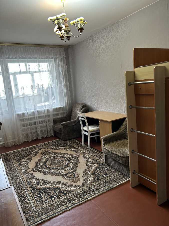Продажа 3-комнатной квартиры 72 м², Симона Петлюры ул., 25