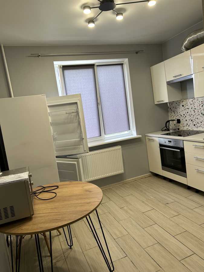 Продажа 3-комнатной квартиры 72 м², Симона Петлюры ул., 25