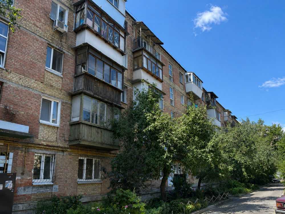 Продажа 1-комнатной квартиры 34 м², Строителей ул., 8