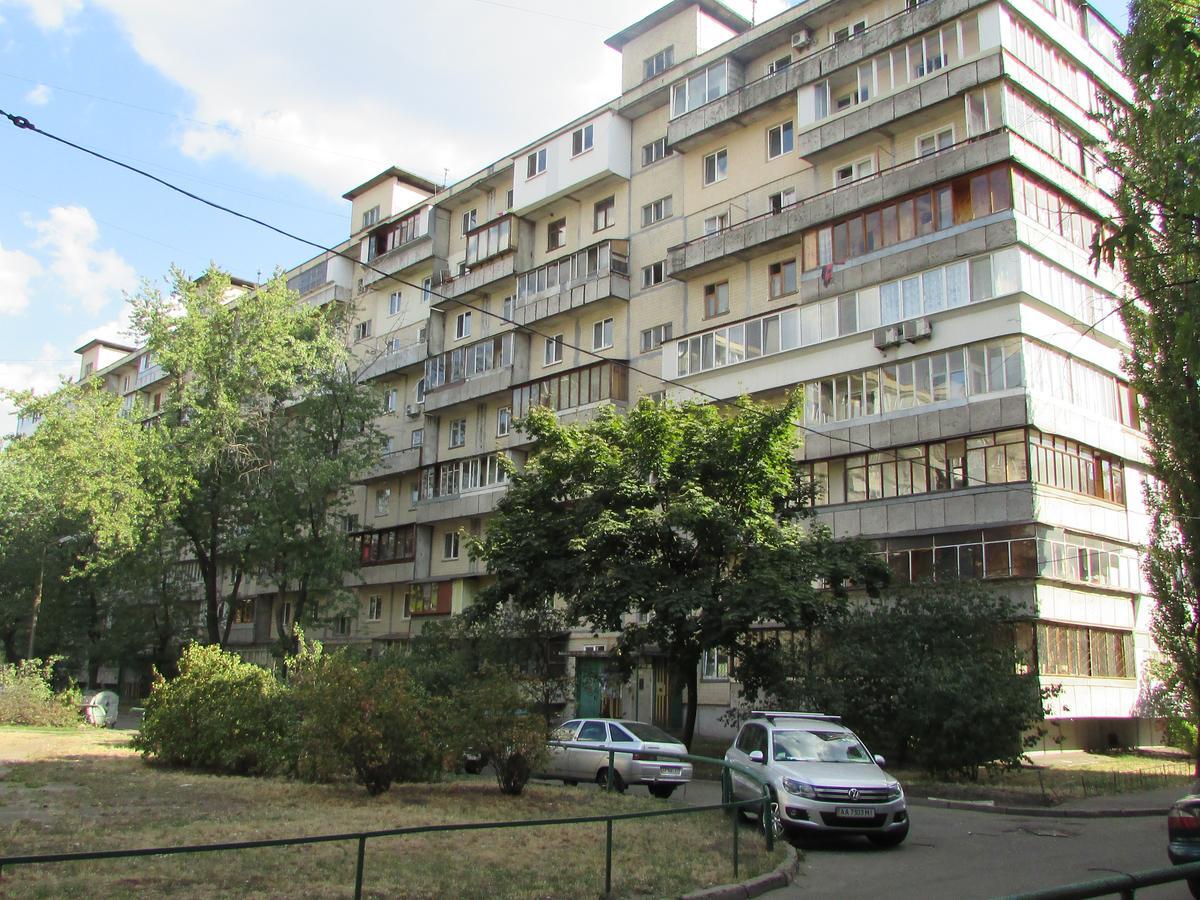 Продажа 3-комнатной квартиры 61.7 м², Днепровская наб., 7А