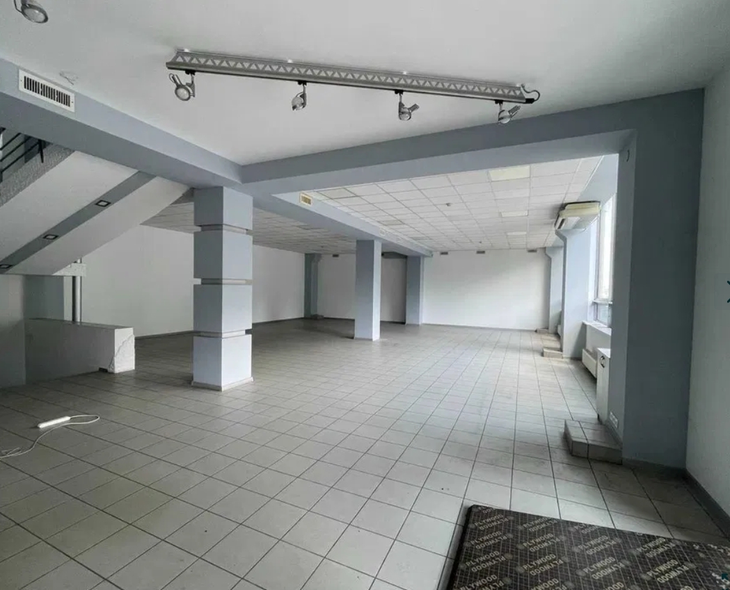 Оренда офісу 1050 м², Балківська вул.