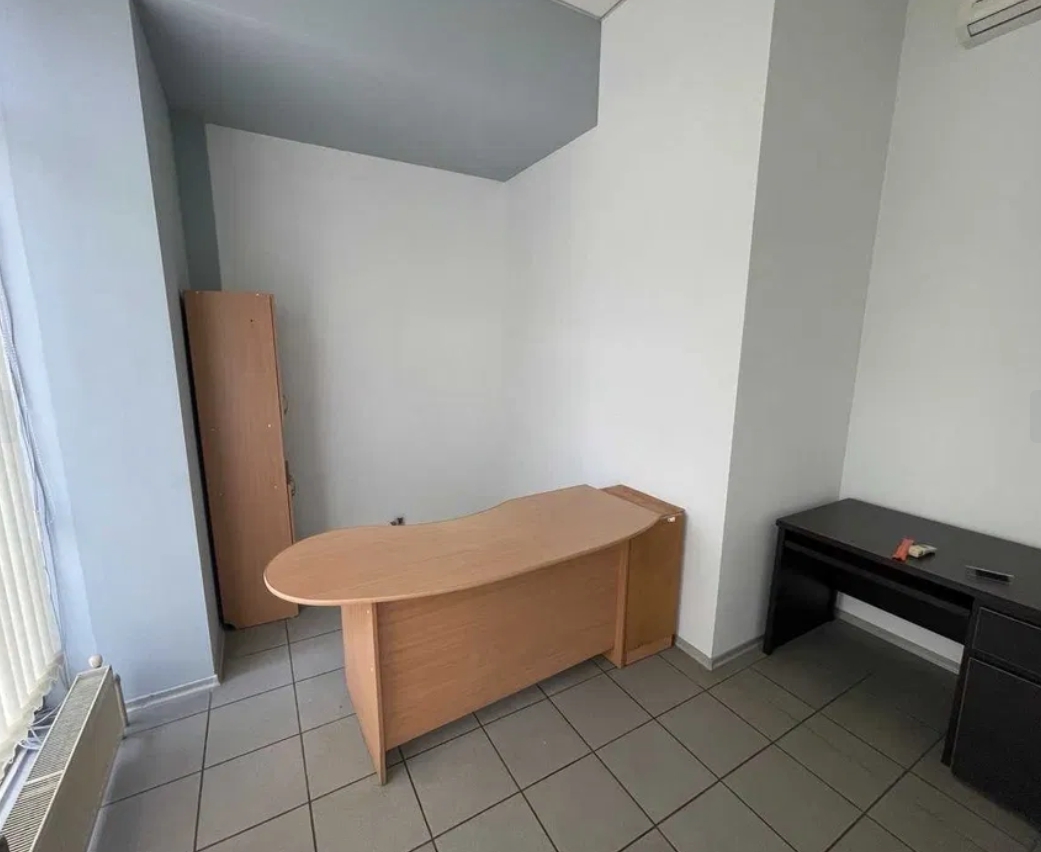 Оренда офісу 1050 м², Балківська вул.