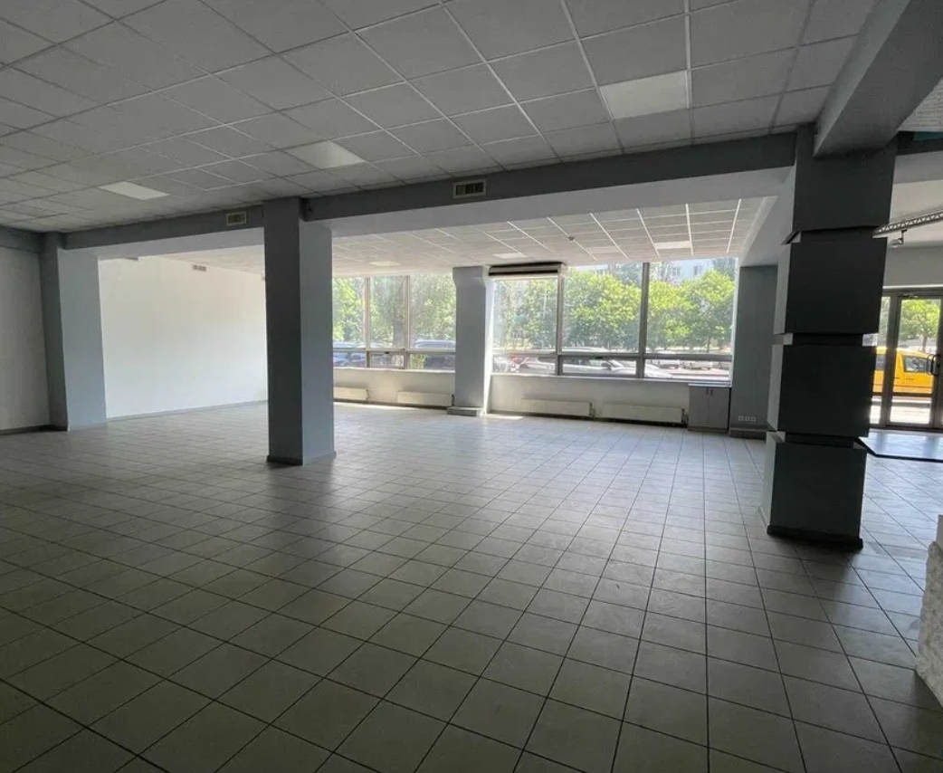 Оренда офісу 1050 м², Балківська вул.
