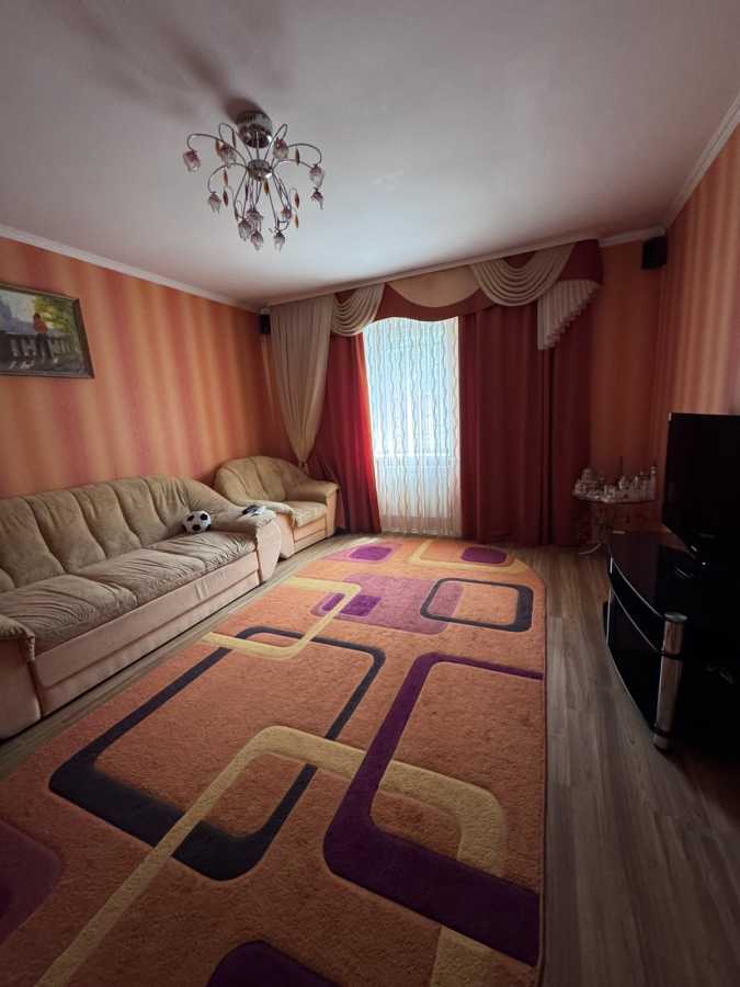 Продажа дома 178 м², Прямоугольный пер.
