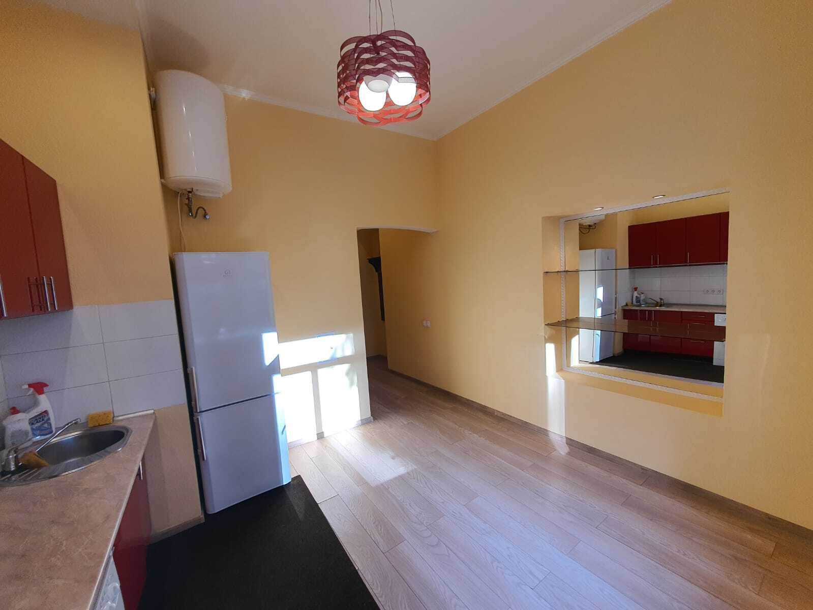 Оренда 2-кімнатної квартири 75 м², Володимирська вул., 84