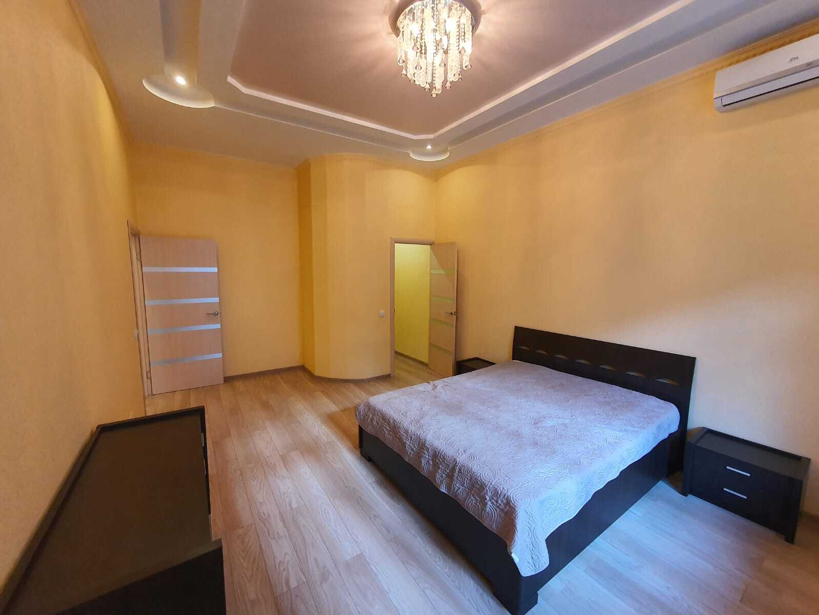 Оренда 2-кімнатної квартири 75 м², Володимирська вул., 84