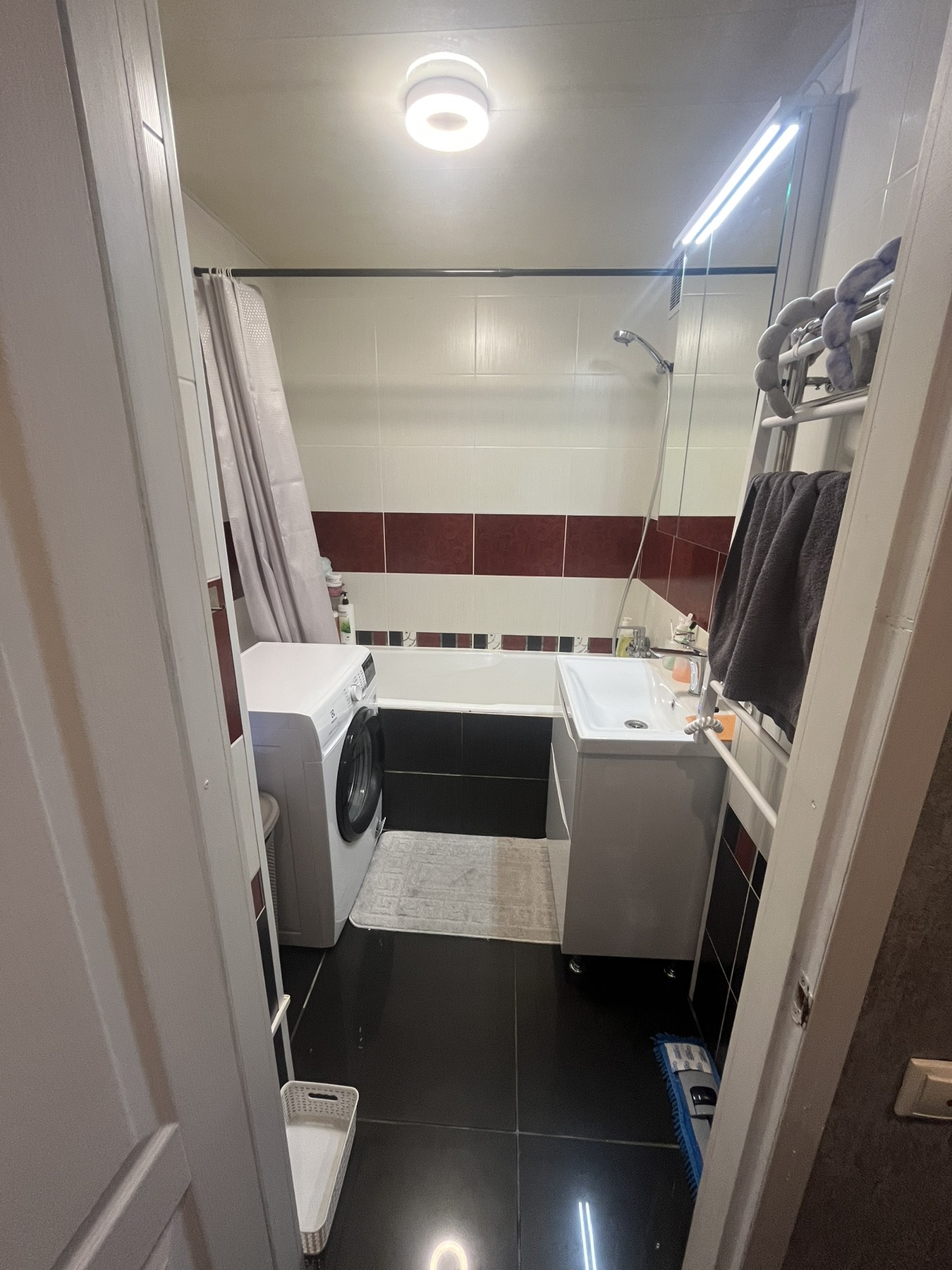 Продажа 3-комнатной квартиры 75.3 м²