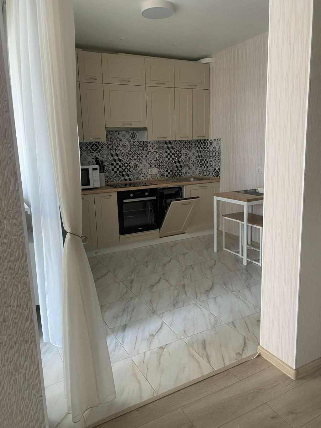 Оренда 1-кімнатної квартири 39.4 м², Ревуцького вул., 40В
