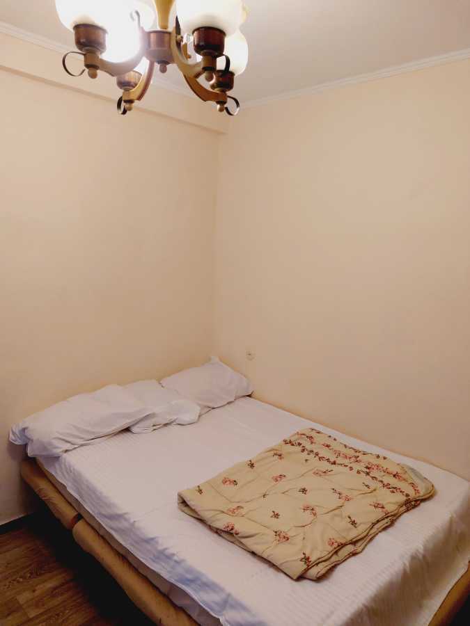 Оренда 1-кімнатної квартири 20 м², Мілютенка вул., 44Б