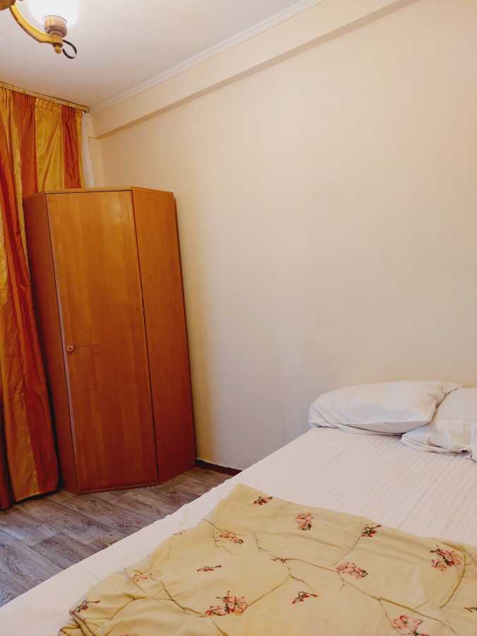 Оренда 1-кімнатної квартири 20 м², Мілютенка вул., 44Б