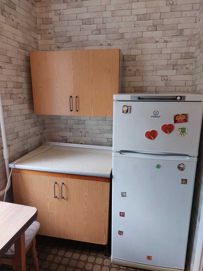 Оренда 1-кімнатної квартири 20 м², Мілютенка вул., 44Б