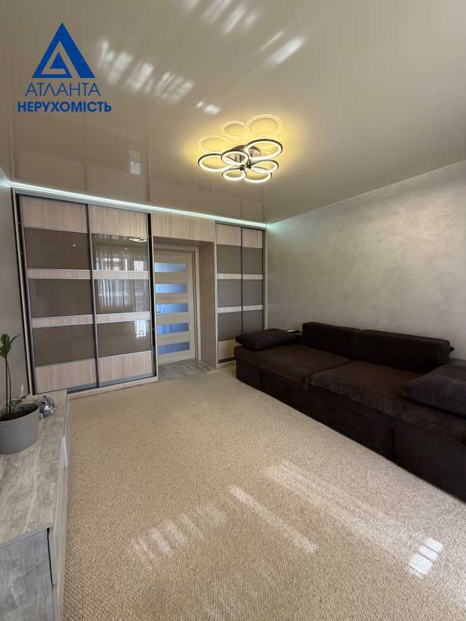 Продажа 2-комнатной квартиры 53.1 м², Писаревского ул., 22А