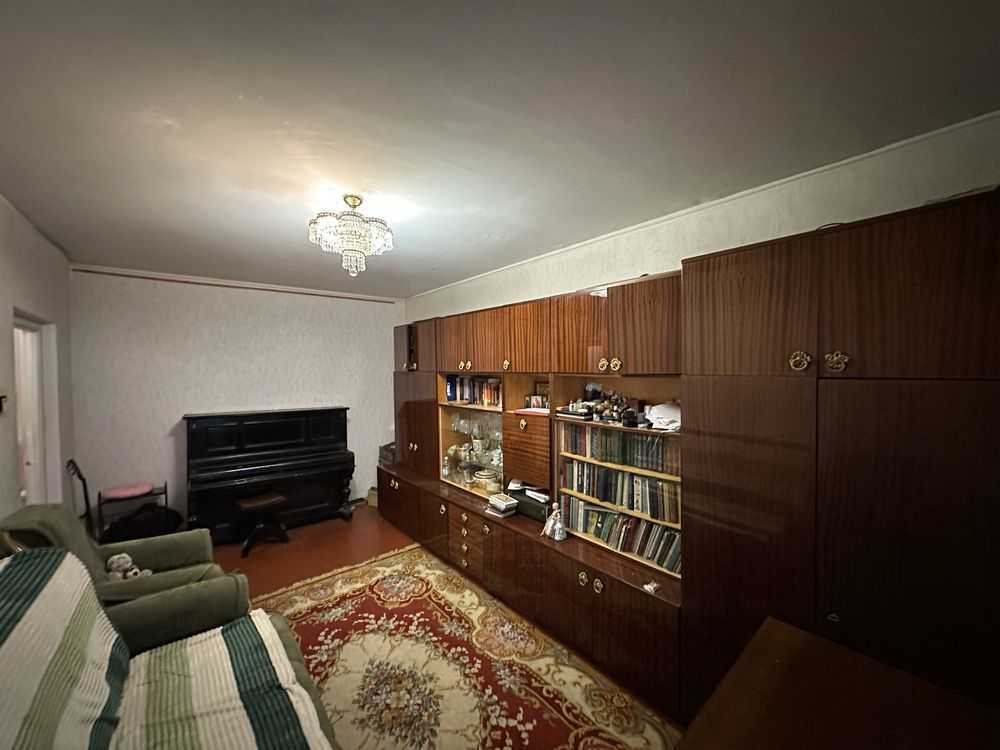 Продаж 2-кімнатної квартири 60 м², Озерна вул., 24