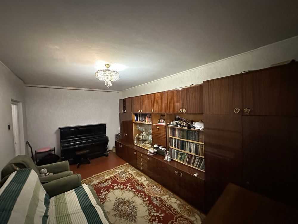 Продаж 2-кімнатної квартири 60 м², Озерна вул., 24