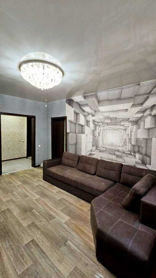 Продажа 3-комнатной квартиры 70 м², Аношкина просп., 60