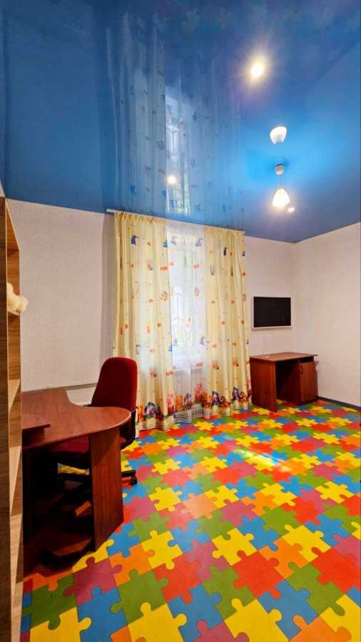 Продажа 3-комнатной квартиры 70 м², Аношкина просп., 60