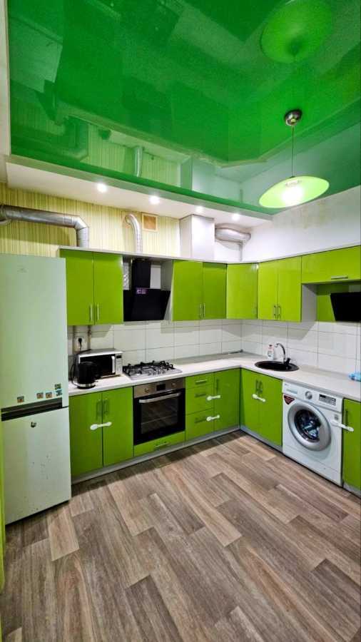 Продажа 3-комнатной квартиры 70 м², Аношкина просп., 60