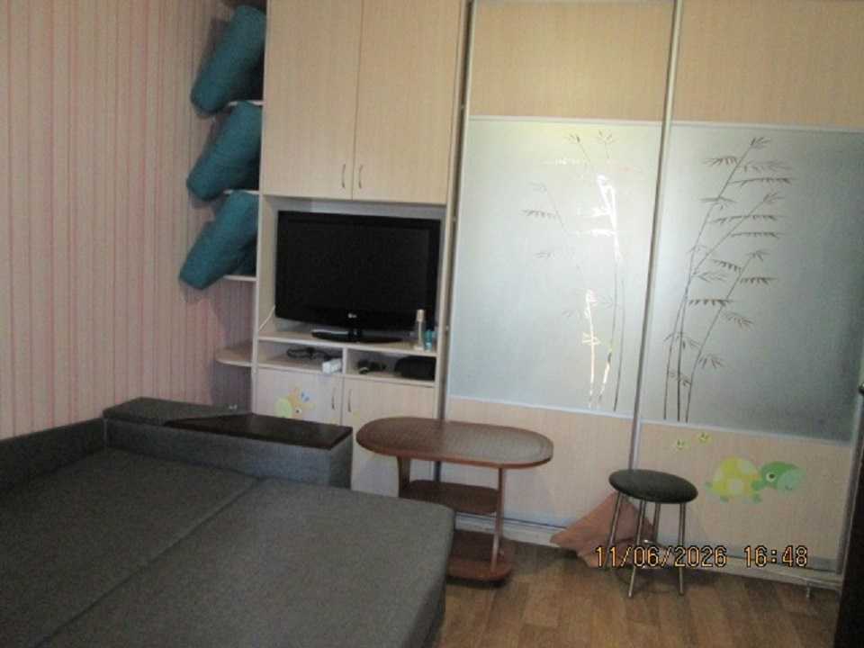 Аренда 3-комнатной квартиры 74.5 м², Академика Глушкова просп., 12