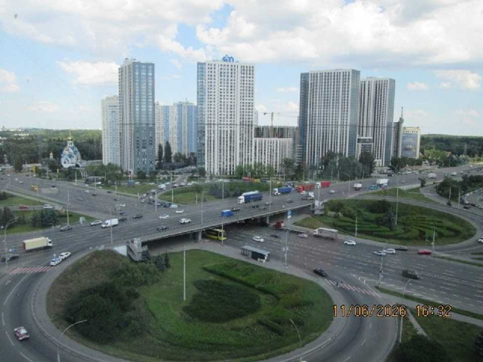 Аренда 3-комнатной квартиры 74.5 м², Академика Глушкова просп., 12