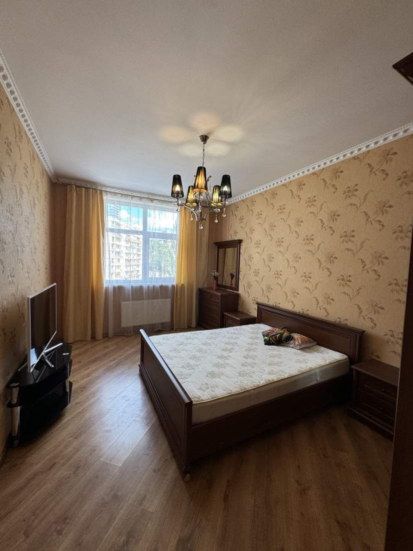 Аренда 1-комнатной квартиры 43 м², Академика Филатова ул., 2/1