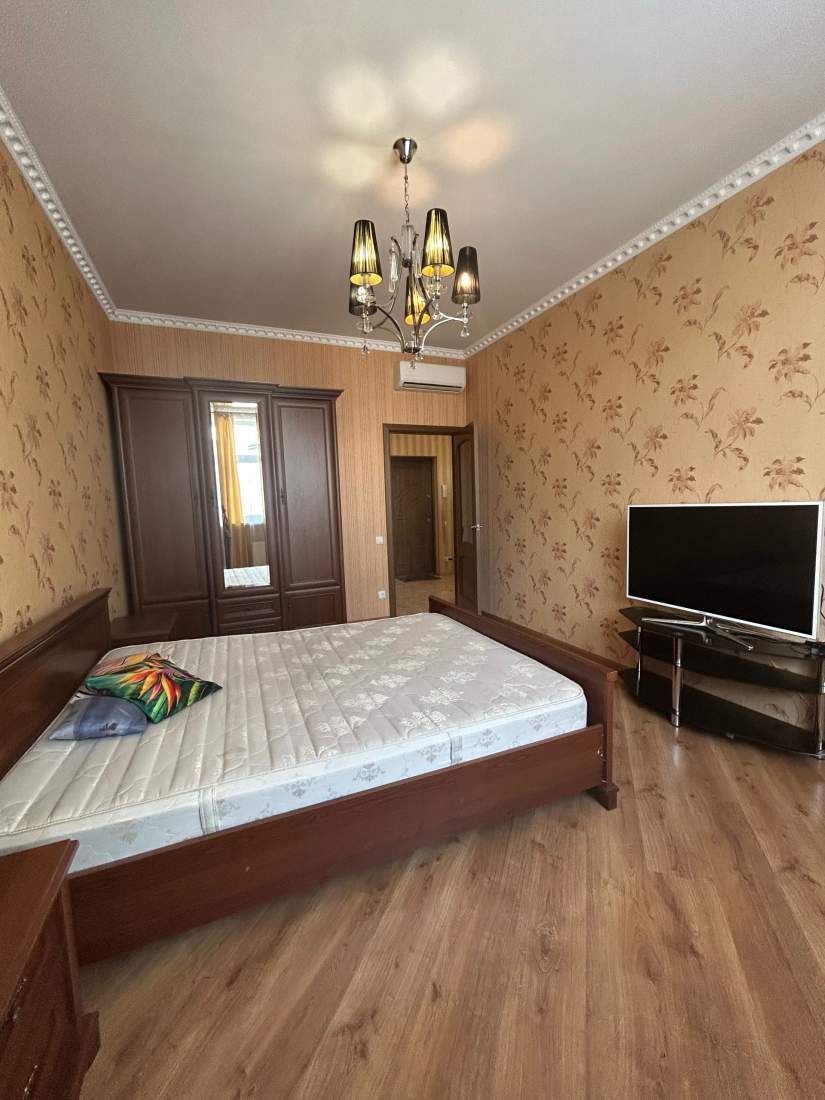 Аренда 1-комнатной квартиры 43 м², Академика Филатова ул., 2/1