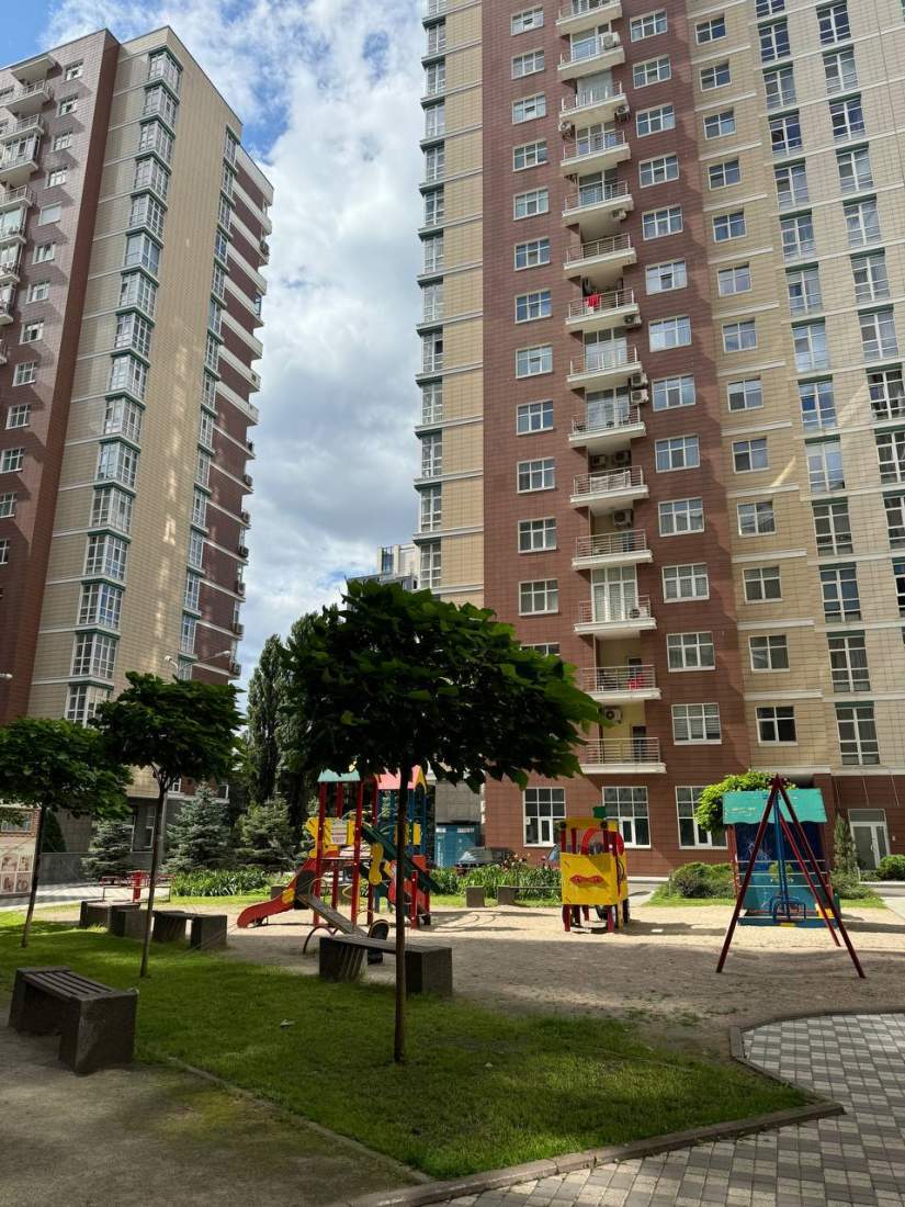 Аренда 1-комнатной квартиры 43 м², Академика Филатова ул., 2/1