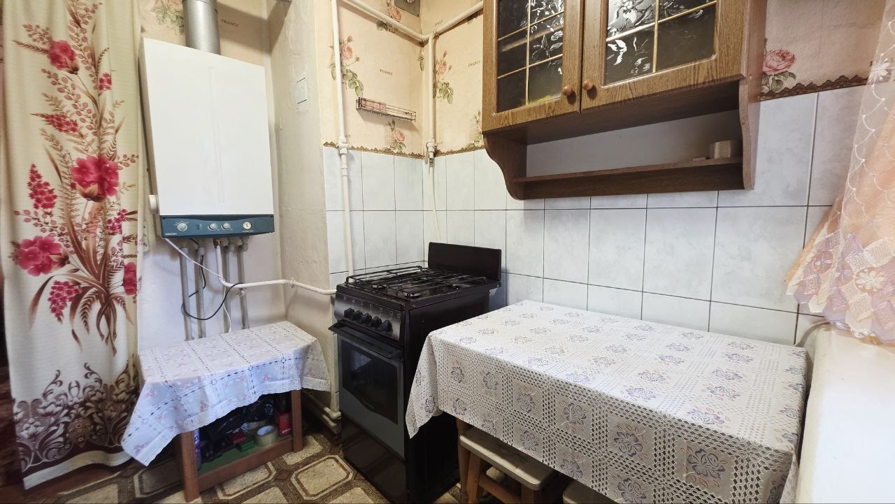 Продажа 3-комнатной квартиры 54 м², Кабардинская ул.